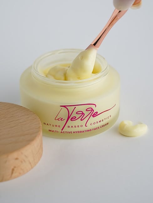 Как выбрать крем для лица по типу кожи: гайд по ингредиентам